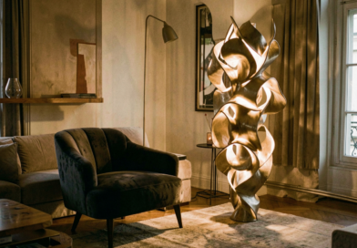 Decoração Com Luminária Escultural Na Sala